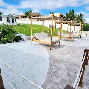 Vista Laguna Hotel